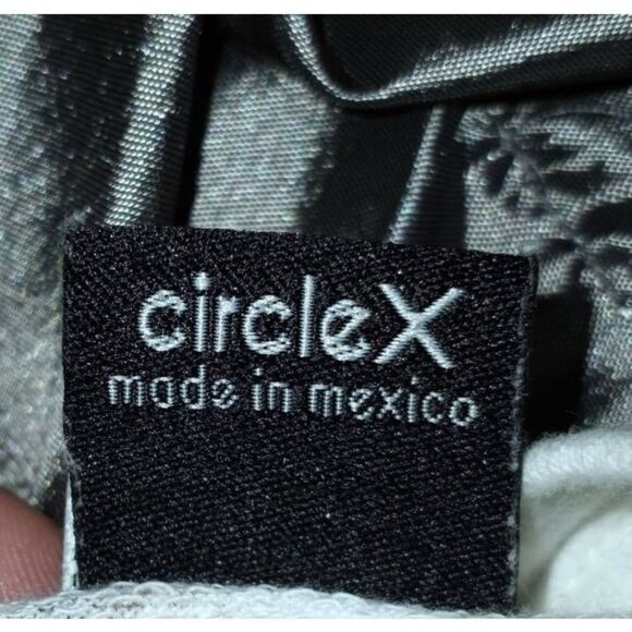 CIRCLE X BLACK & WHITE ZEBRA PRINT PULLOVER SZ.S EUC. - Picture 4 of 5